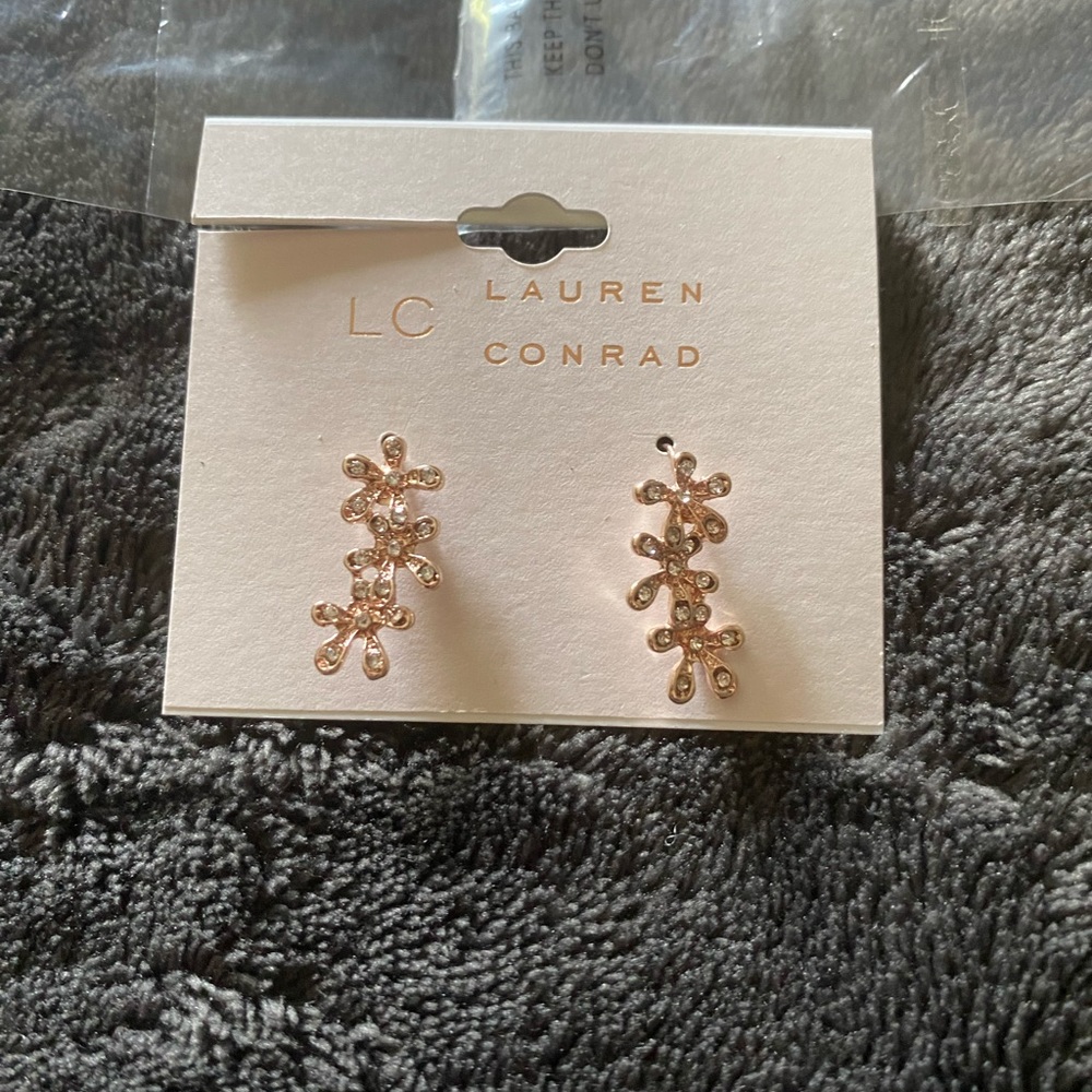 NWT Lauren Conrad rose gold earrings